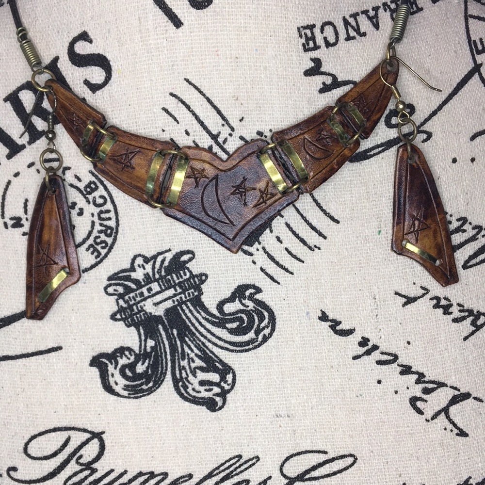 Vintage, unique, hand made, stars and moon leather necklace and earrings.